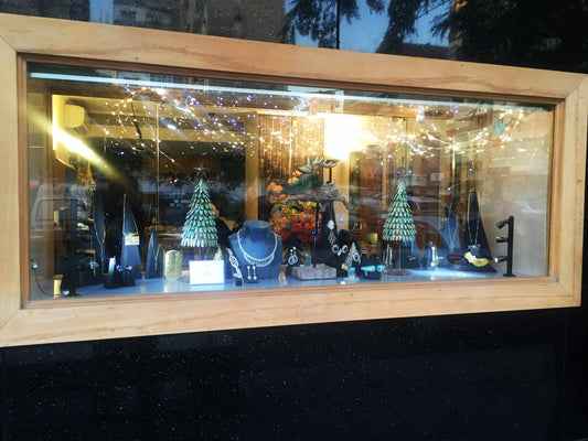 Elevate Every Occasion: A Guide to Choosing Fine Jewelry for Memorable Moments - R. Mouzannar