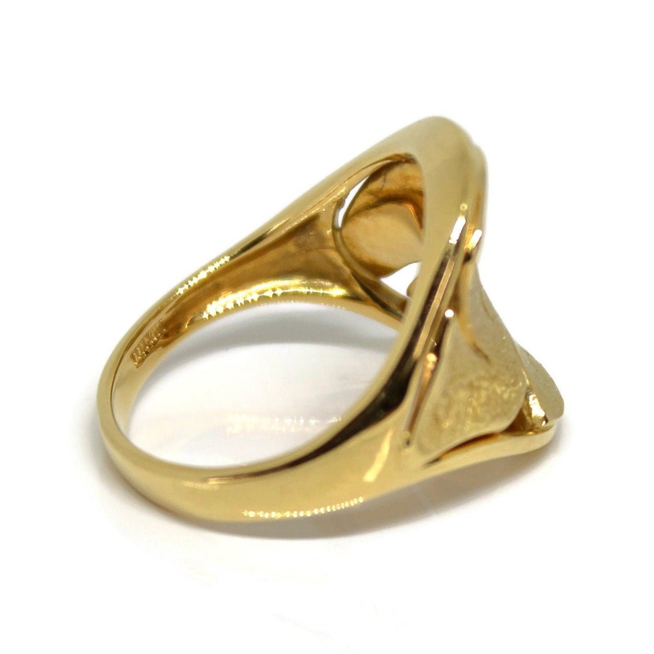 18k Yellow Gold Ring, the top has a matte finish surrounded by brilliant shiny gold - R. Mouzannar Jewelry