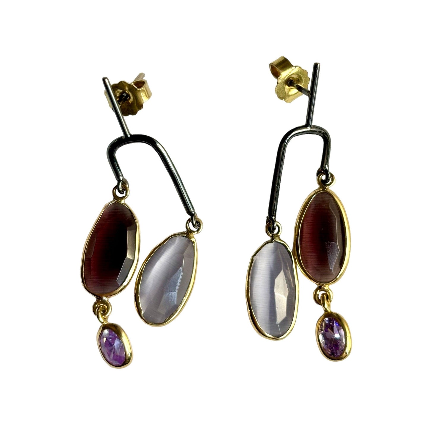 Amethysts Dangle Black Solid Gold Earrings. 4 Amethysts,  2 dark and 2 clear.