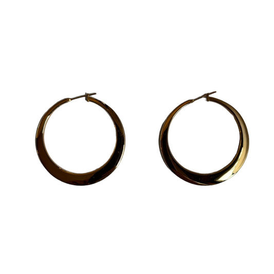 Stylish 18k Gold Hoop Earrings for a Classic Look, 18k Solid Gold Earrings - R. Mouzannar Jewelry
