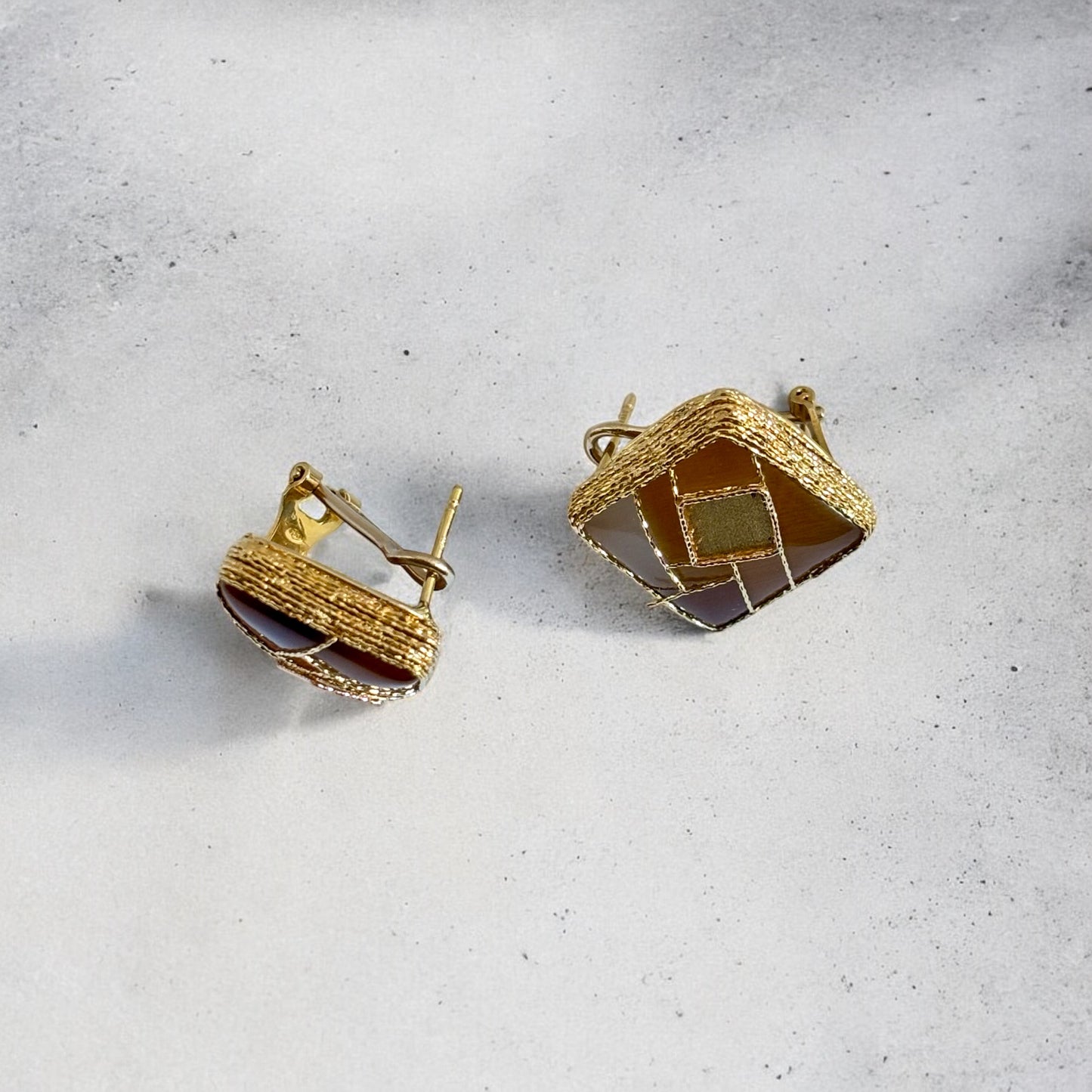 18k Gold Square Earrings