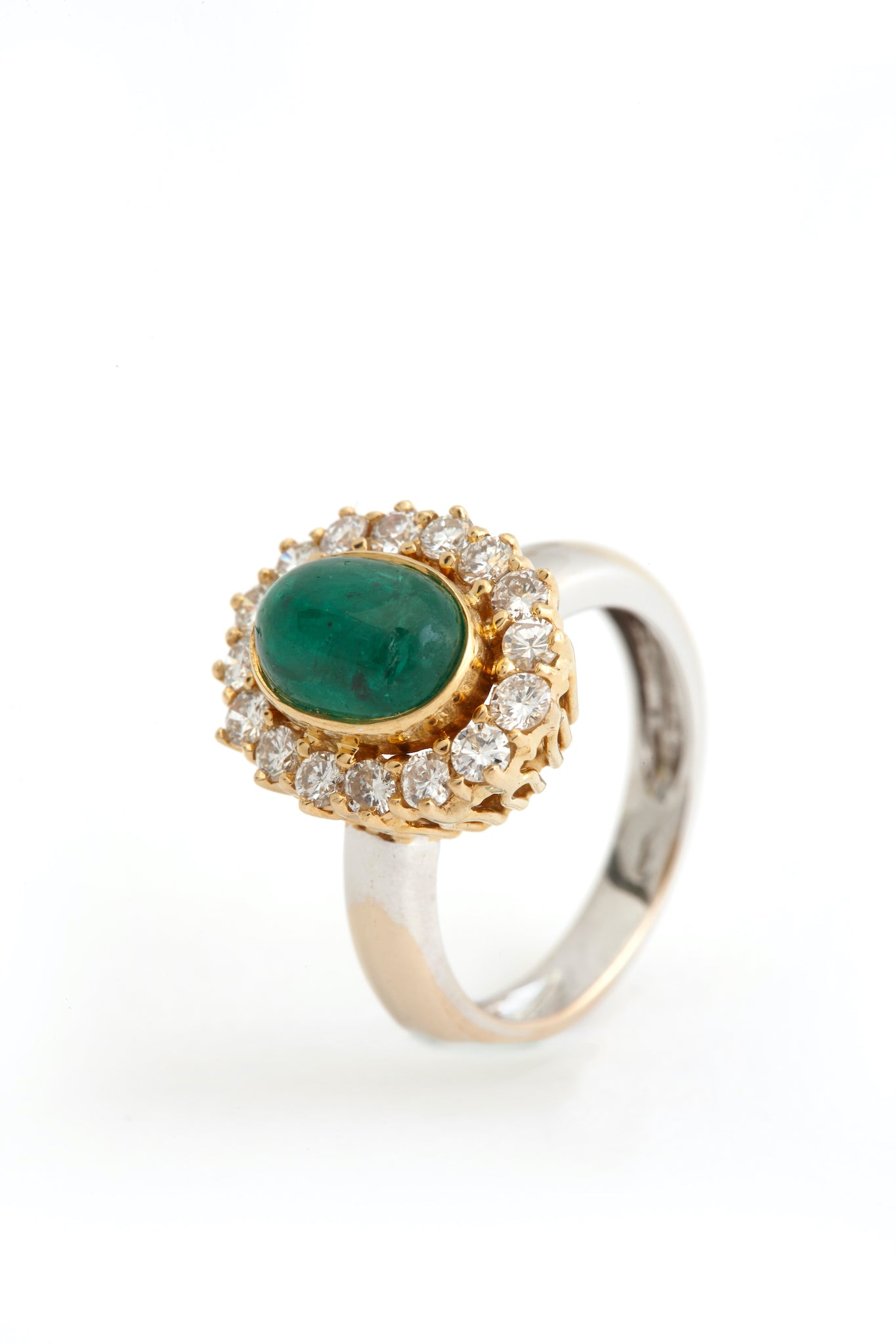 18k White and Gold Ring With Emerald and Diamonds