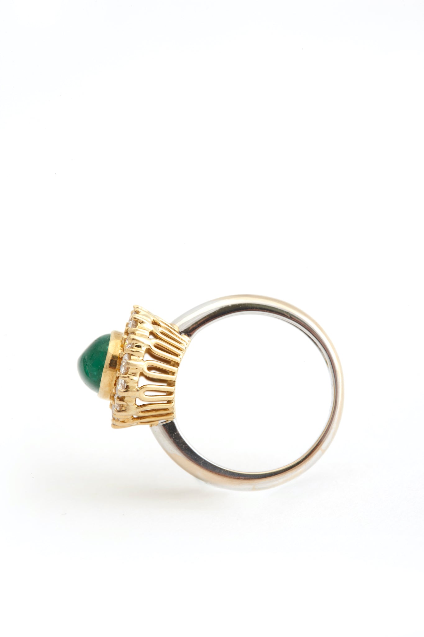 18k White and Gold Ring With Emerald and Diamonds