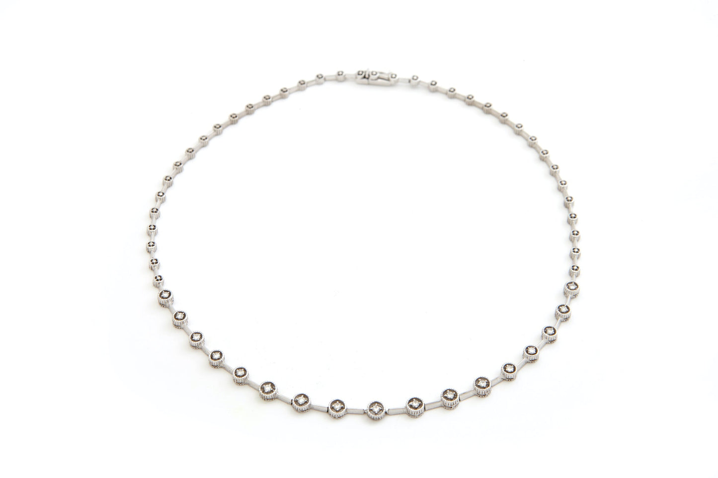 Necklace White Gold With Diamonds