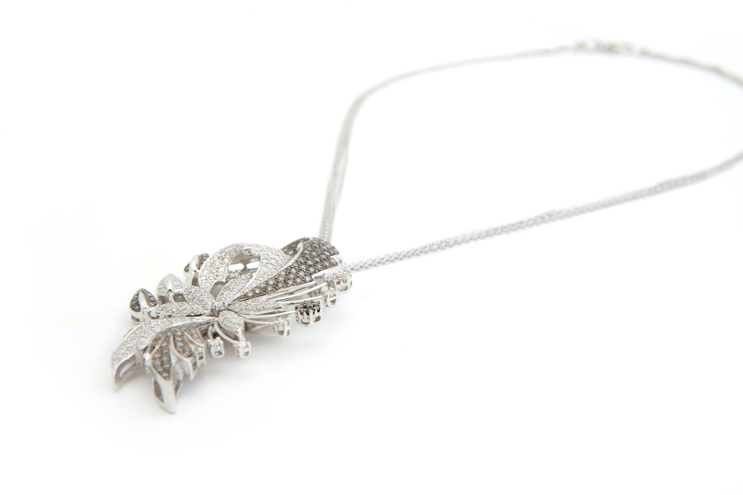 Necklace 18k White and Black Gold and Diamonds
